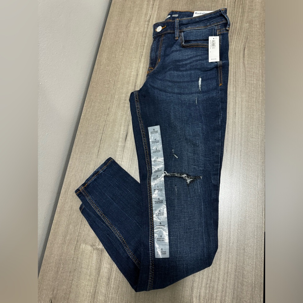 Old Navy Rockstar Skinny Jeans NWT